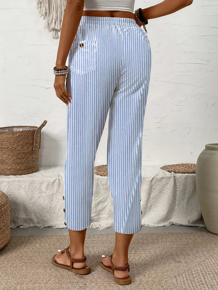 Daphné | Pantalon estival rayé avec détails de boutons élégants